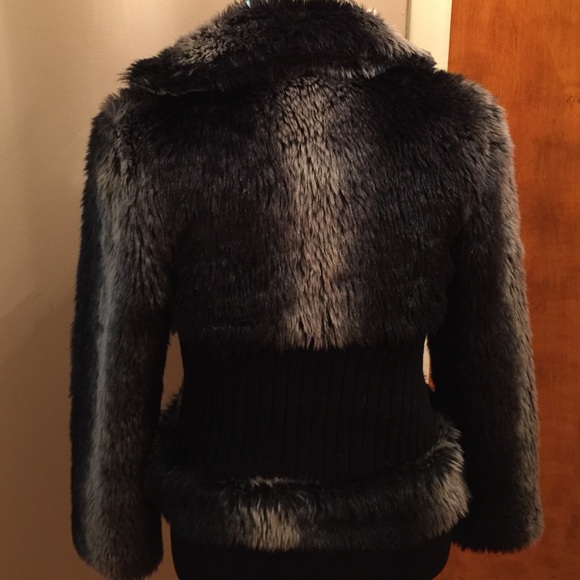 COPY - Short furrry - Picture 4 of 4